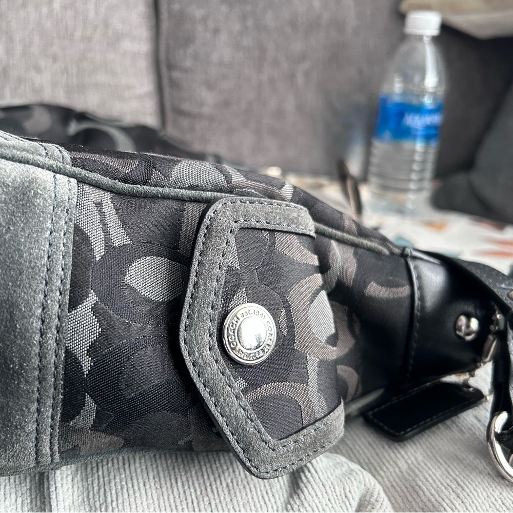 Coach Chelsea bag, USED Excellent shape - Picture 10 of 15